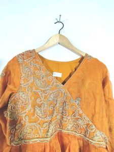 Orange Embroidered Kurta (Women&#39;s)
