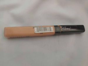 Maybelline concealer