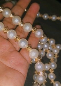 white &amp; golden pearl chain 3 Piece. in 80.