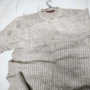Men beige woven design kurta