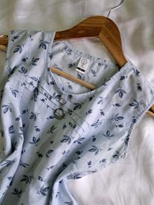 Vintage Leaf Print Sleeveless Top