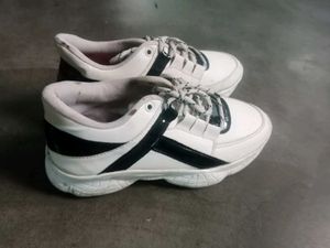 Girls Sneakers