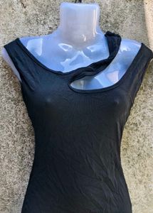 I. SEXY BLACK BODYCON