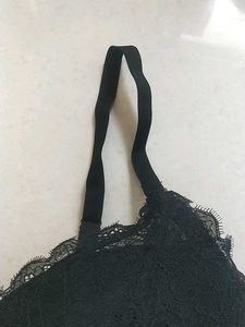 40C Black Lace Bra