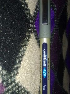 Uni .Eye Ball Waterproof Gel Pen