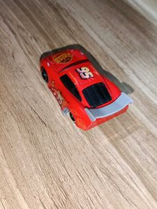 Disney Pixar Cars Lightning McQueen Diecast