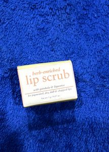 Herb-Enriched Green Apple Lip Scrub