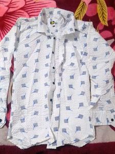 Stylish White Patterned Shirt