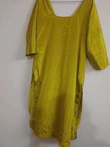 Vintage Embroidered Kurti Set With Plazzo Dupatta