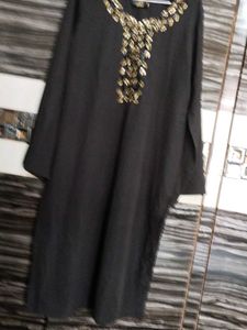 Elegant Black Embellished Kurta