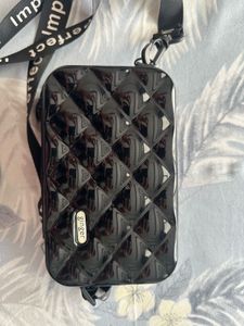 Black Sling Bag🖤