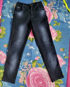 Navy Blue Jean With T Shirt