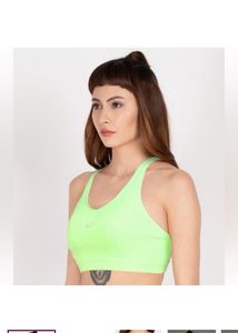 NIKEWomen Sports Lightly Padded Bra (Light Green)