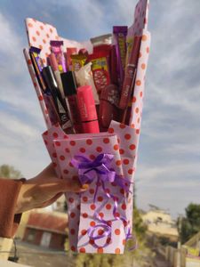 Lipstick &amp; Chocolate Bouquet