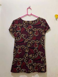 Floral Top Stretchy B-34-38 L-25.5