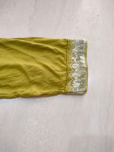 2 ❤️Beautiful Jacket + Freebie Kurta❤️