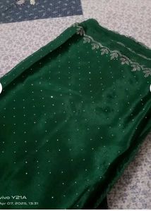 Elegant Green Saree With Attached Blouse Piece