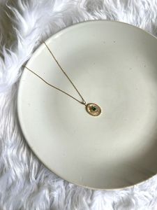 Vintage Emerald &amp; Mother of Pearl Necklace