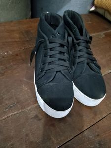 Black Shoes
