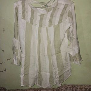 I'm Selling A Stylish Top