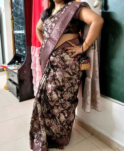 Saree With Stich Blouse