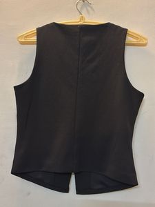 black body hugging corset crop top for ladies