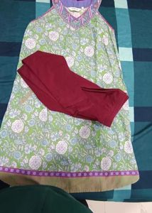 Green Floral Print Sleeveless Kurta Size-XL