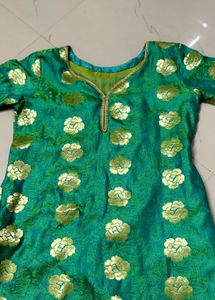 Elegant Green Floral Kurta✨