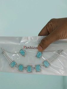 Earrings With Neckset