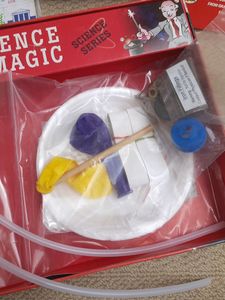 SCIENCE IS MAGIC- KIT- SCIENC Series - 8+ Yrs