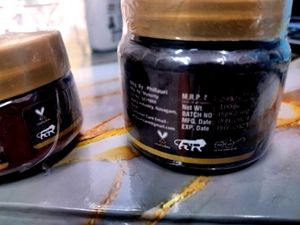 Combo Of Vitamin C Brightening Ream And Face Scrub