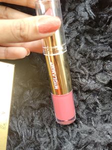 New MyGlamm Super Duo Lipstick