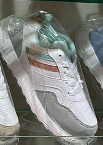Nushi White Sneakers