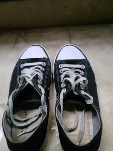 Black Converse Shouse Good Condition