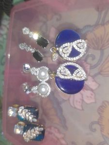 4 Earrings