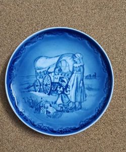 Vintage Bing & Grondahl 1977 Mother's Day Plate