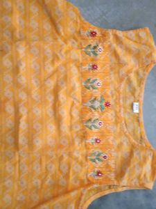 Floral Embroidered Sleeveless Top