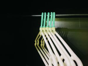5 pis  Clothes Hangers