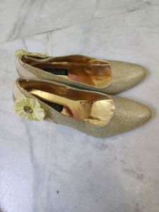 🆕Fancy Golden Glitter Pumps