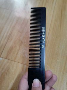 Roots Black Comb