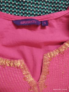 3 beautiful and elegant kurtas of in cash 300rupees