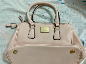 Van Heusen Handbag With Sling 👛