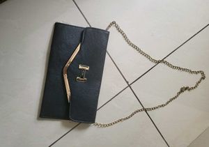 Chic Black & Gold Chain Clutch