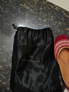 House of Pataudi RANI PINK Embellished Juttis