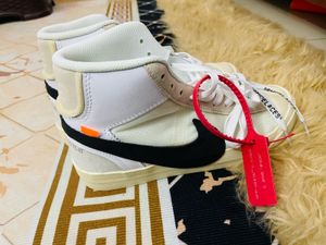 Nike Sneakers