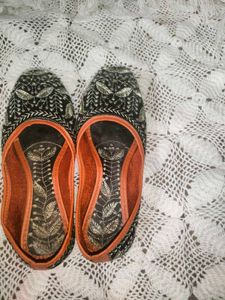Sandals &amp; Ethnic Juttis