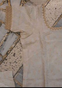 Elegant Kurta Set With Golden Dupatta
