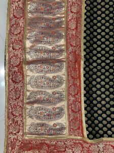 Elegant Banarasi Saree With Blouse