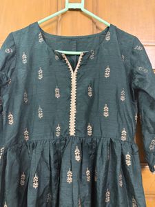 Elegant Green &amp; Gold Anarkali Kurta