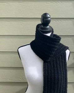 HANDMADE Classic Knit Scarf - Timeless Style